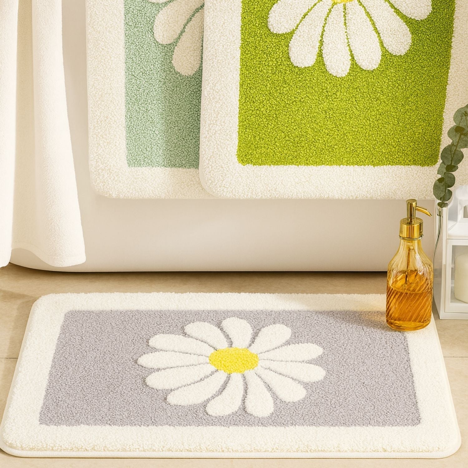 Charming Daisy Bloom | Non-Slip Bath Mat with Soft Microfibre | Plush Comfort for Cozy Spaces 3