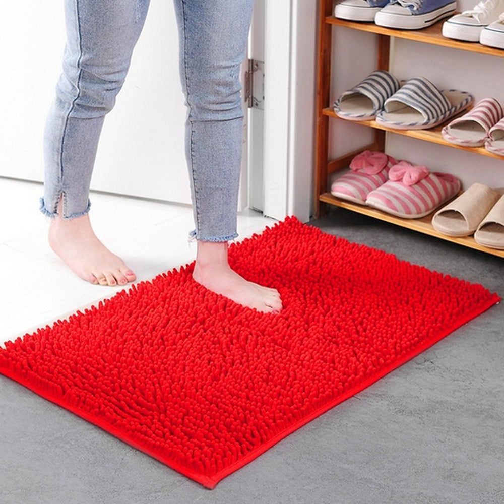 Luxurious Chenille Bath Mat | Ultra-Absorbent Non-Slip Design for Comfort and Safety 3