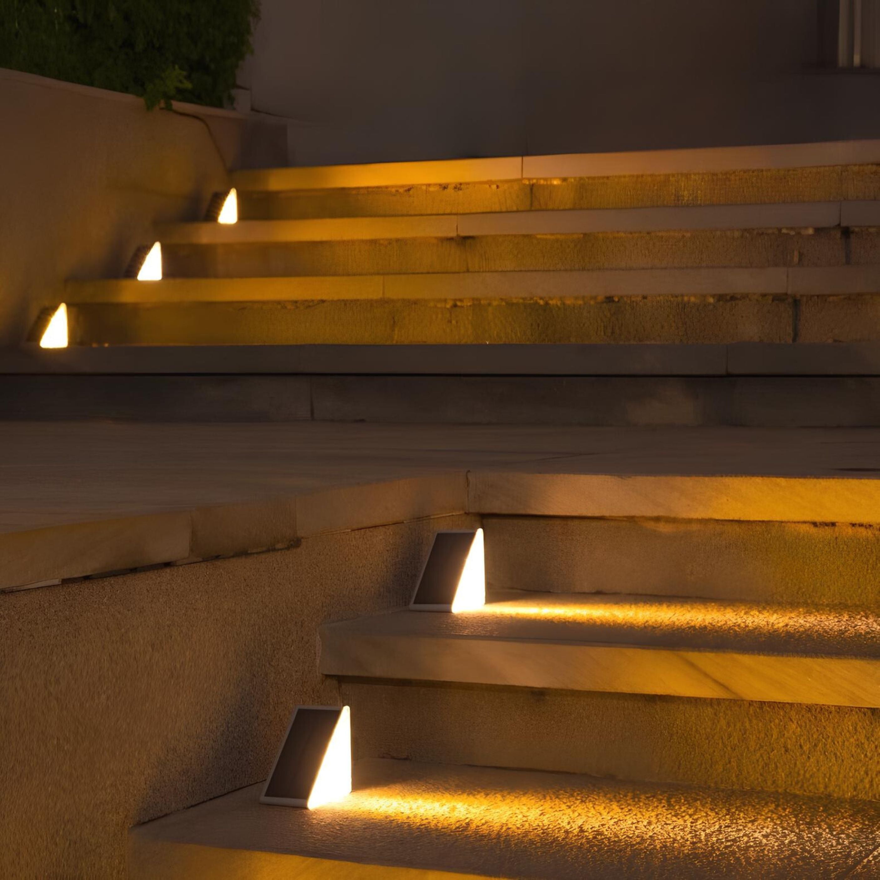 Outdoor Solar LED Step Lights | Triangular Design with Automatic Light Control | Ideal for Pathways and Stairs 8