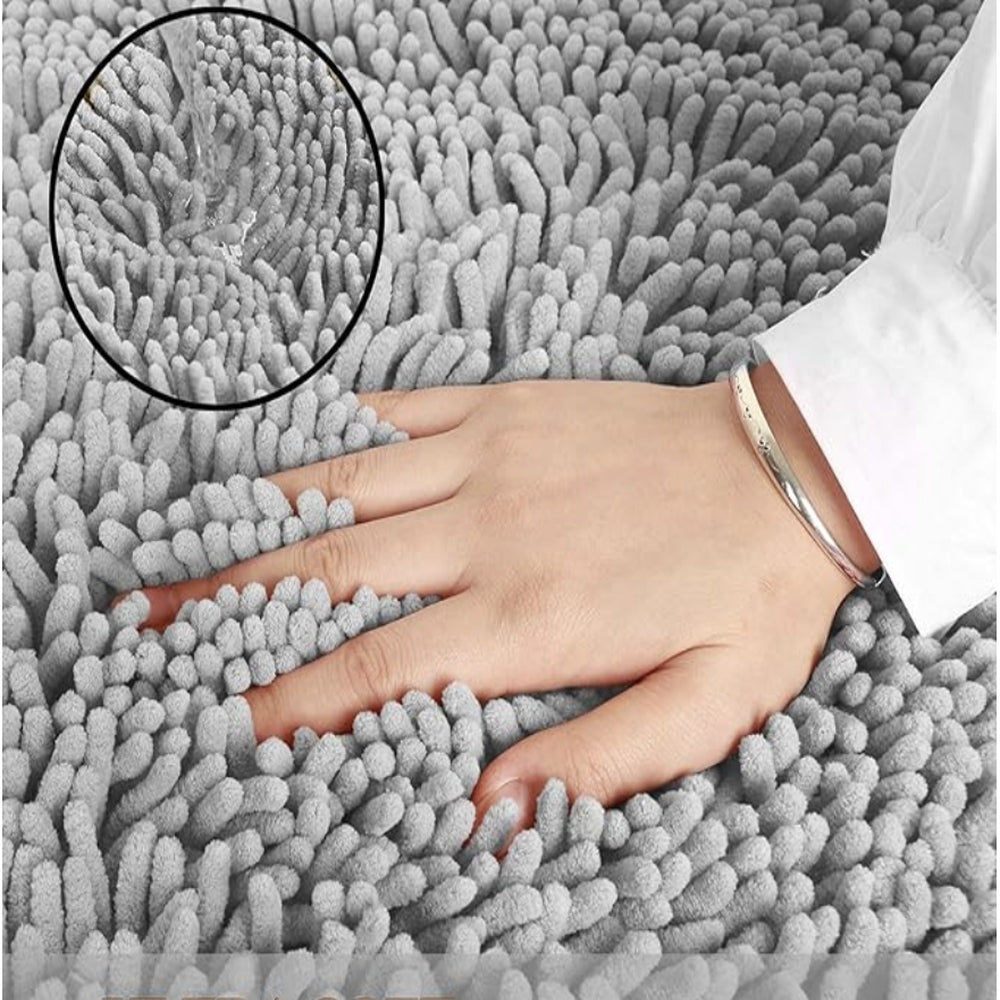 Luxurious Chenille Bath Mat | Ultra-Absorbent Non-Slip Design for Comfort and Safety 2