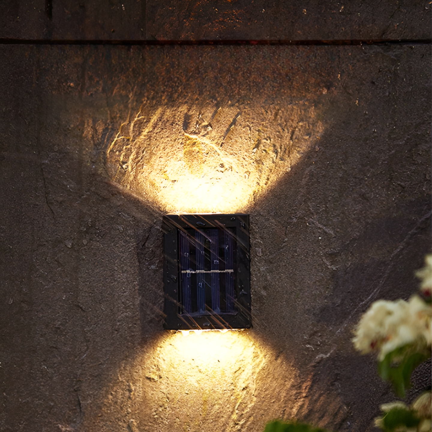 Stylish Solar Garden Lights with IP65 Waterproof Design | Modern Outdoor Wall Lighting for Ambiance 4